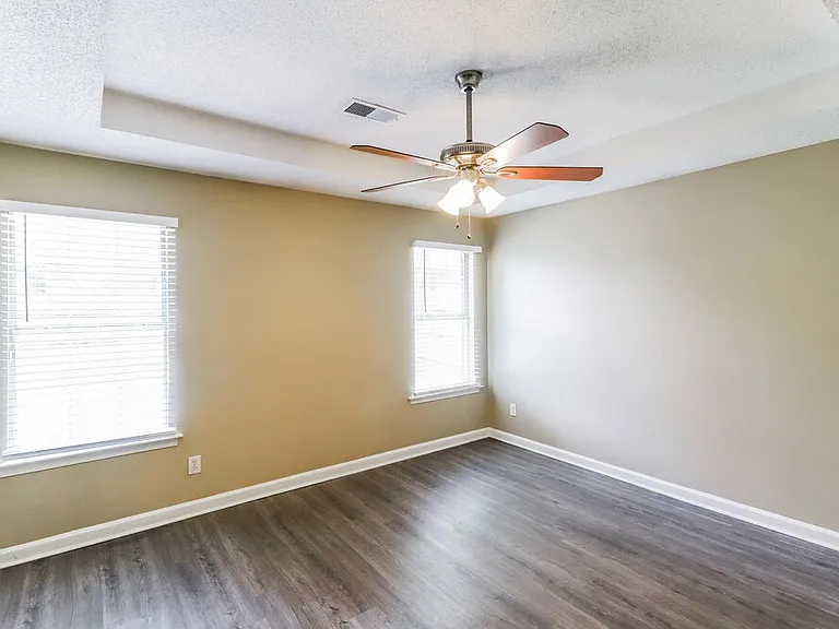 2753 Virginia Woods Pl — Photo 9