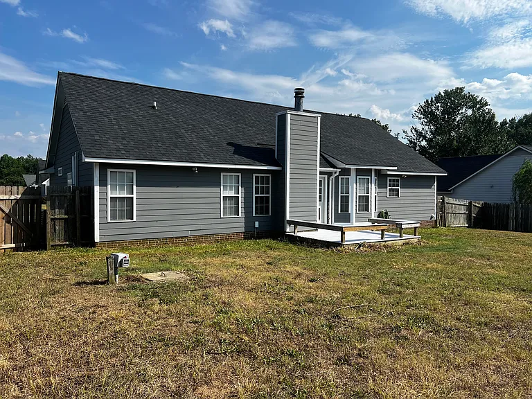 106 Alexander Ct — Photo 12