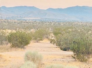 1 Cottonwood Springs Rd, Lucerne Valley, CA 92356