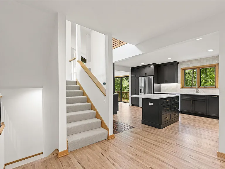 1424 Bradford Dr — Photo 19