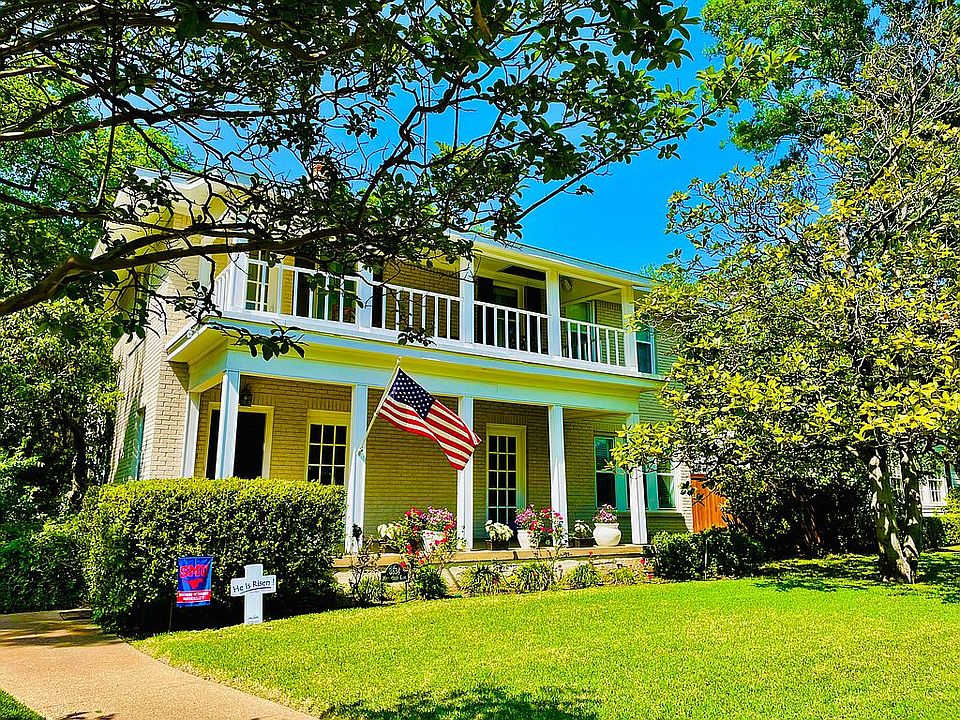 Luxury in Highland Park