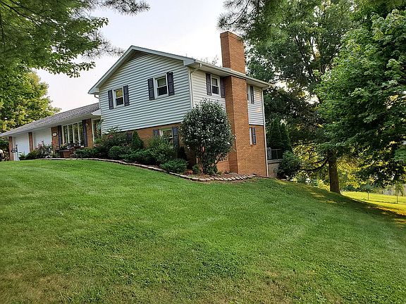 2nd image of 103 Windsor Dr