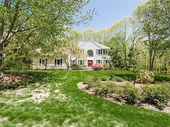 2nd image of 55 Laurel Wood