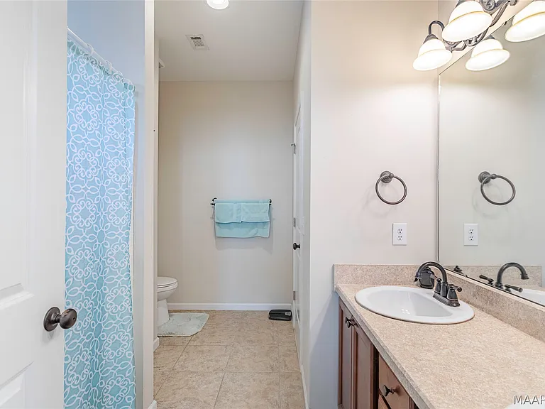 3909 Brookshire Way — Photo 13