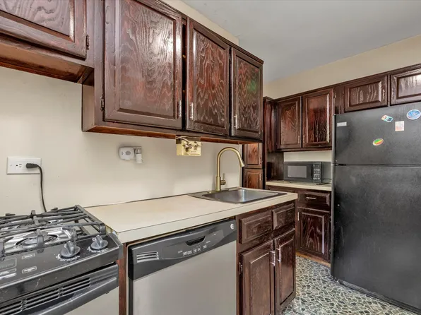 141-05 Pershing Crescent image 13 of 15