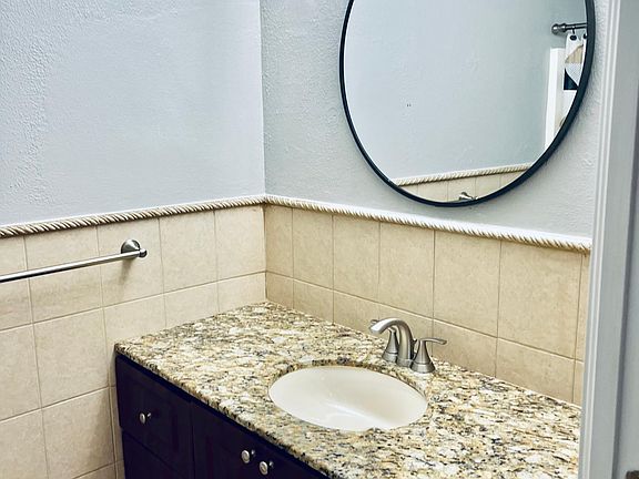 5th image of 15811 Kingsmoor Way