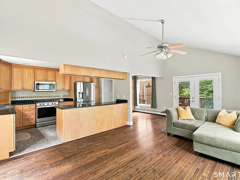 40 Rockledge Dr — Photo 21
