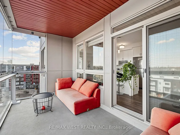 58 Adam Sellers St #605 — Photo 11