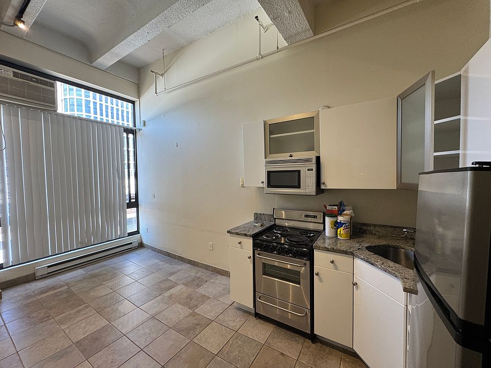 1st image of 12 Stoneholm St APT 517