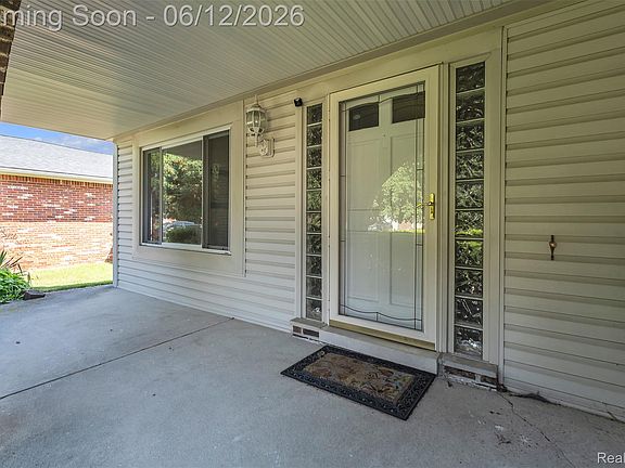 4th image of 7000 Woonsocket St