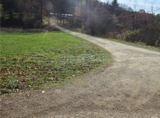 1121 E Center St SW, Carrollton, OH 44615