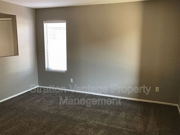 3rd image of 16176 W Custer Ln
