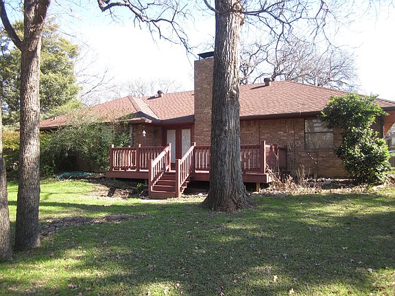 Wooded lot