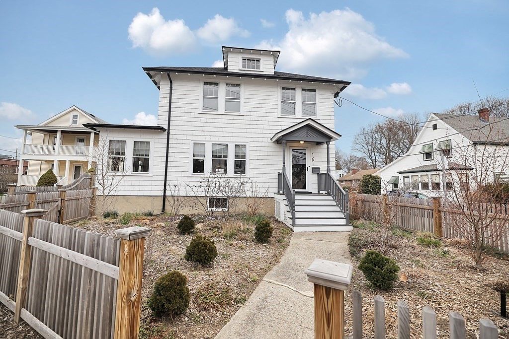 161 Baker St, West Roxbury, MA 02132 Zillow