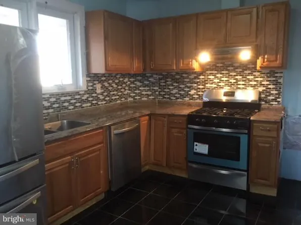 34 6th Ave, Roebling, NJ 08554