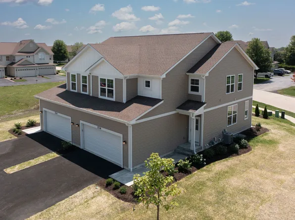 534 Buckboard Ln, Sycamore, IL 60178