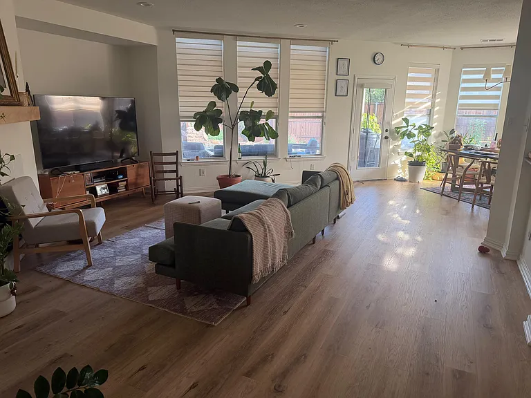 1308 Rosewood Trl — Photo 3