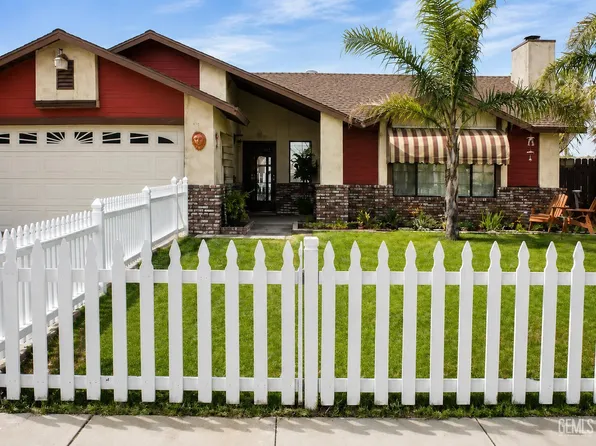 3605 Harris Rd, Bakersfield, CA 93313