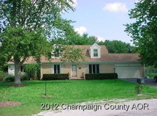 502 Hillside Dr, Mahomet, IL
