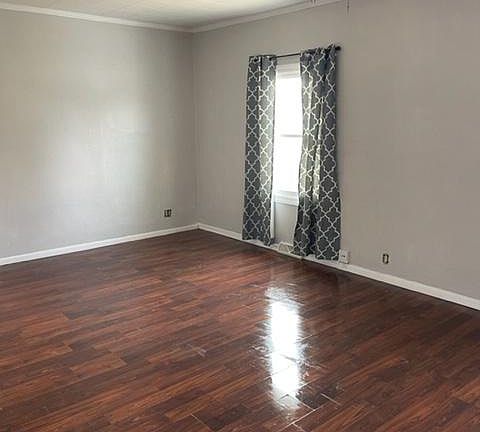 4th image of 14404 W Main St