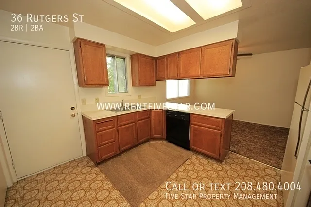 36 Rutgers St — Photo 7