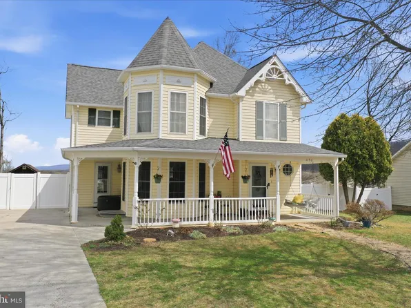 1130 Happy Ridge Dr, Front Royal, VA 22630