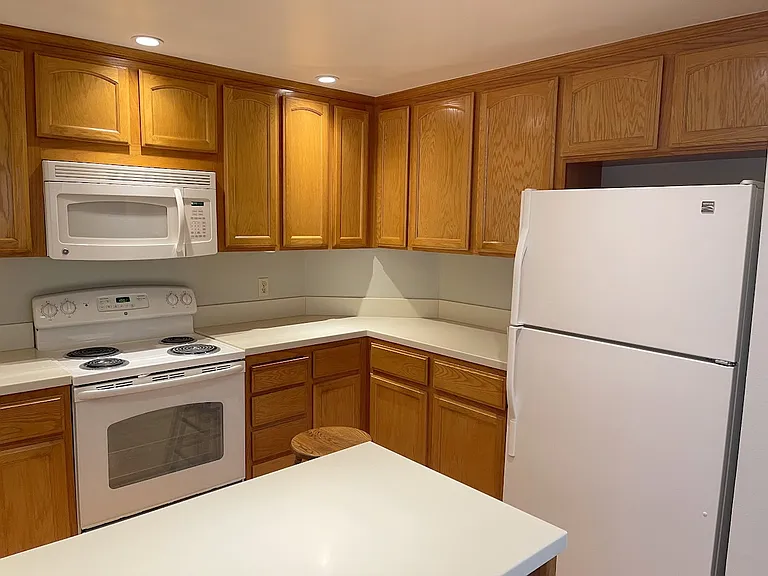 6 Tollridge Ct — Photo 4
