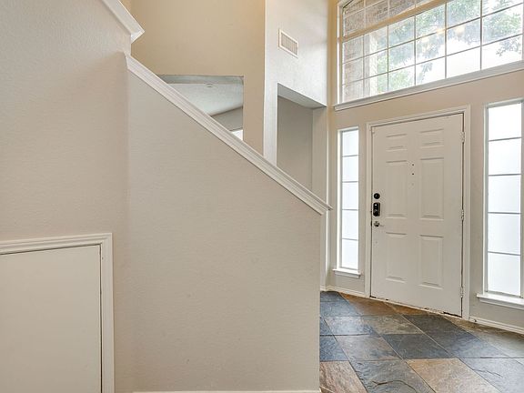 5th image of 2701 Clovermeadow Dr