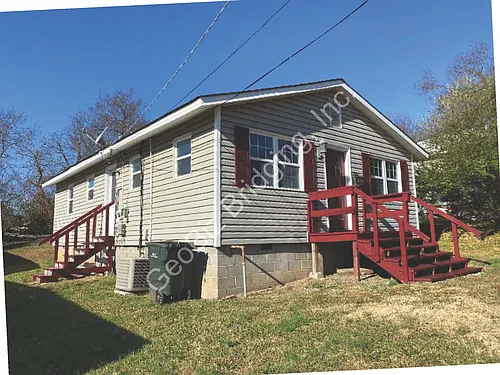 706 S Grove St Photo 1