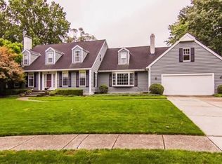 333 Hamilton Cir, Elyria, OH 44035