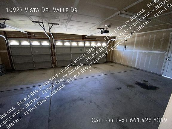 4th image of 10927 Vista Del Valle Dr