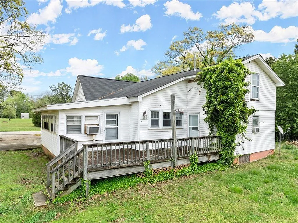 4955 Flat Creek Rd, Oakwood GA - Owner Finance Home