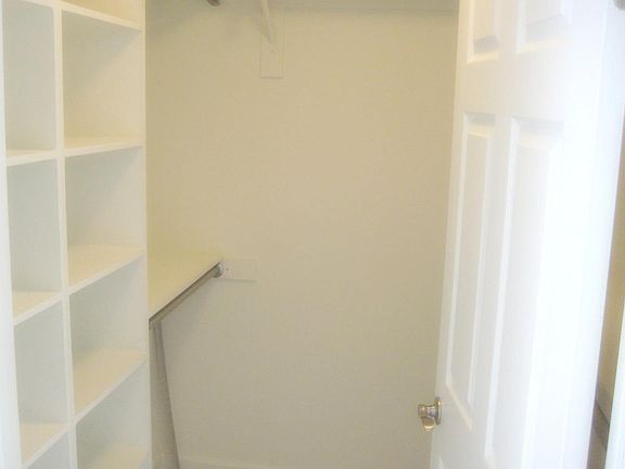 5th image of 12773 Caswell Ave