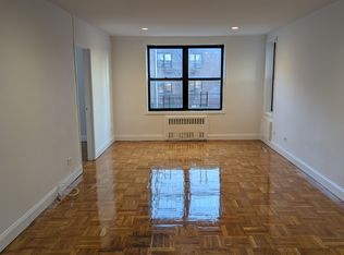 6395 Austin St, Flushing, NY 11374