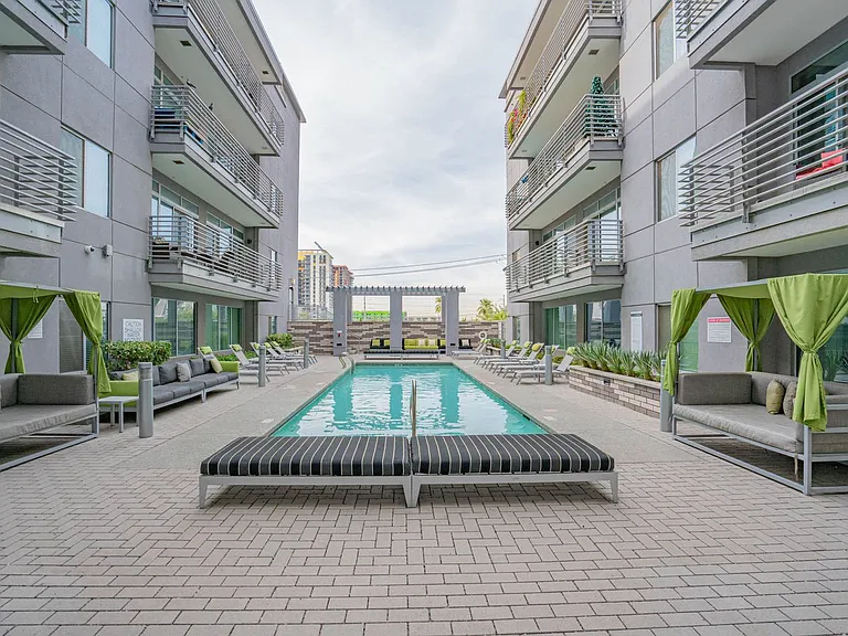 203 E Roosevelt St #5-ID1388730P — Photo 12