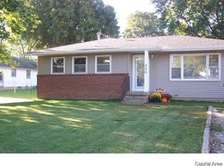 306 W Givens St, Abingdon, IL 61410