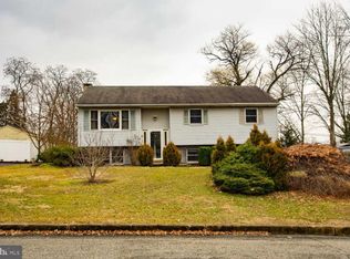 1038 Willow St, Pottstown, PA 19464