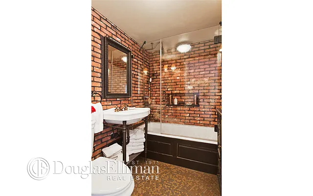 Sold by Douglas Elliman | media 14