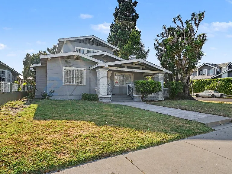 5001 S Budlong Ave — Photo 3