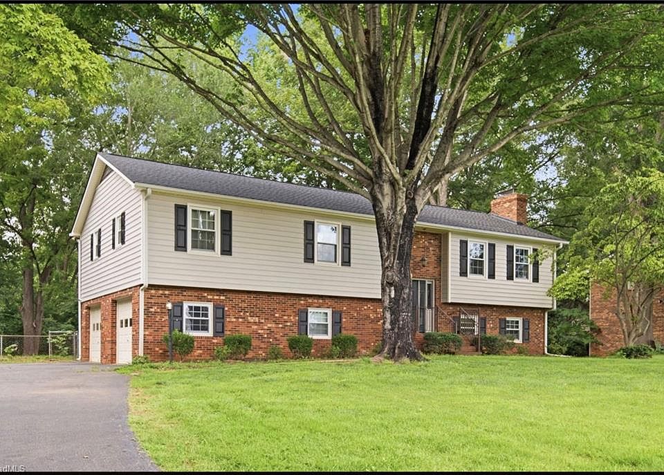 1st image of 436 Peace Haven Rd