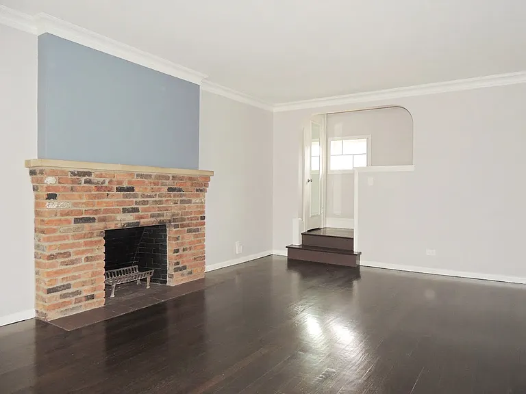 3810 Parkdale Rd — Photo 2