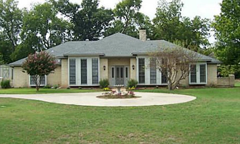 1st image of 491 Hackberry Dr