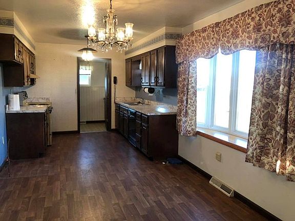 2nd image of 507 Green Acres Cir