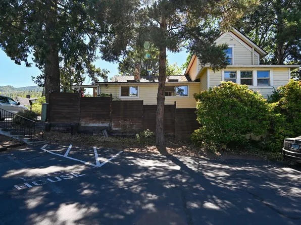 508 N Main St, Ashland, OR 97520