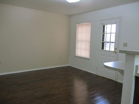 3rd image of 4205 Lew Wallace Dr #Lew4205