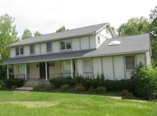 28 Arcadian Dr, Spring Valley, NY 10977