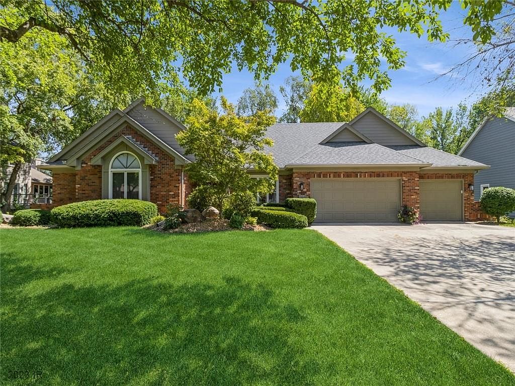 905 58th St, West Des Moines, IA 50266 Zillow