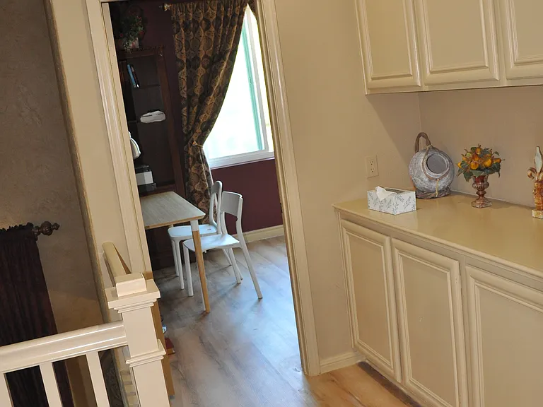 12 Del Cambrea — Photo 15
