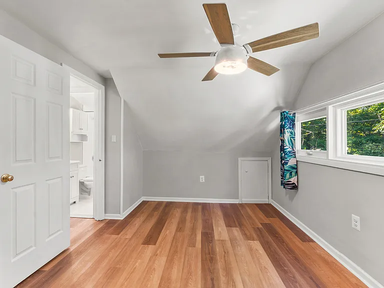 10 N Meadow Dr — Photo 19