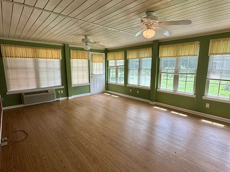 163 Carla Dr — Photo 8